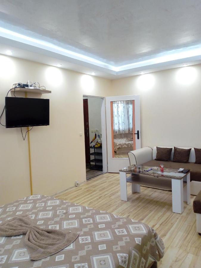 Апартамент Дани Apartament Dani Kazanlŭk Exterior photo